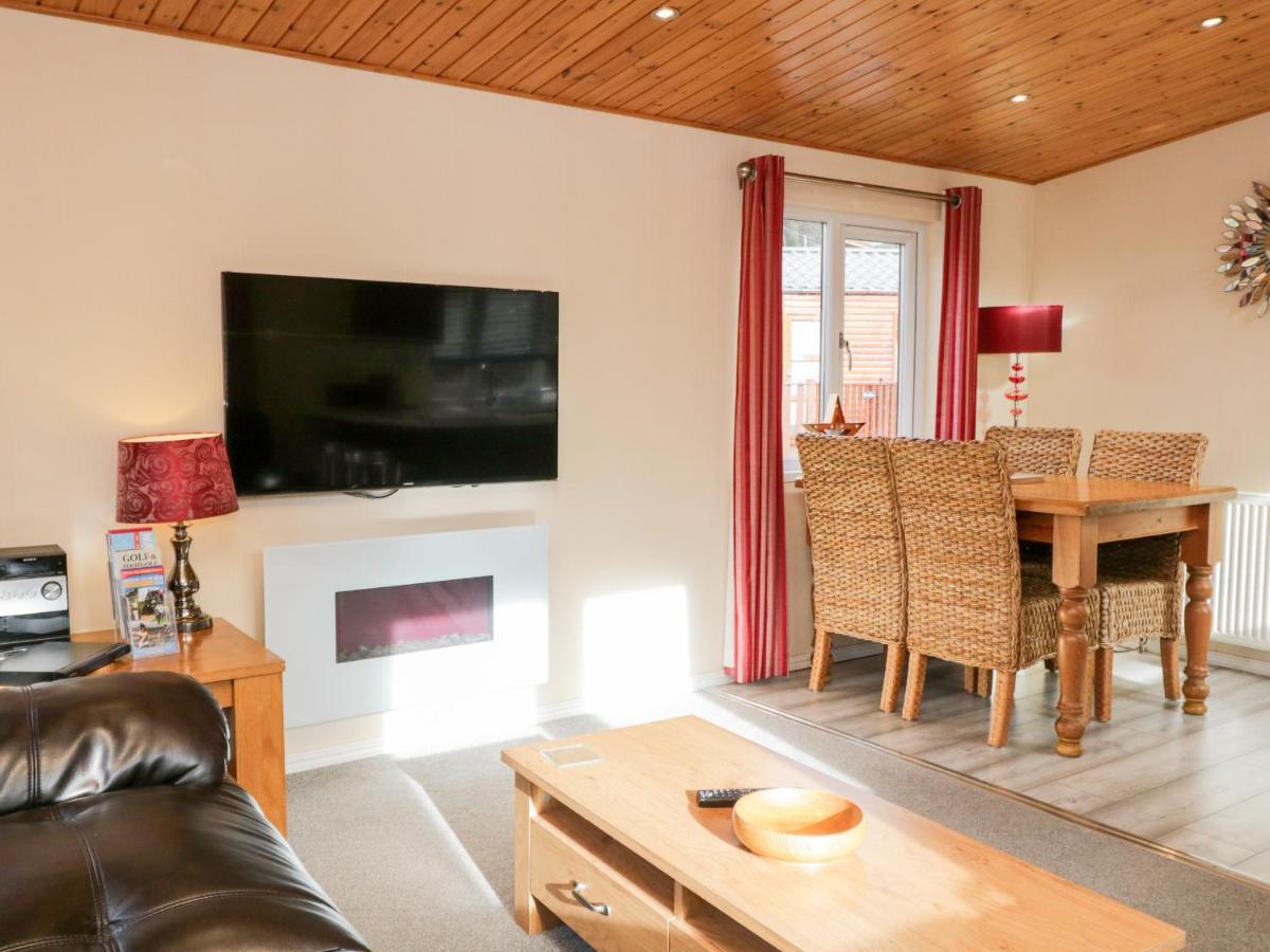 Striding Edge Lodge Windermere Bagian luar foto