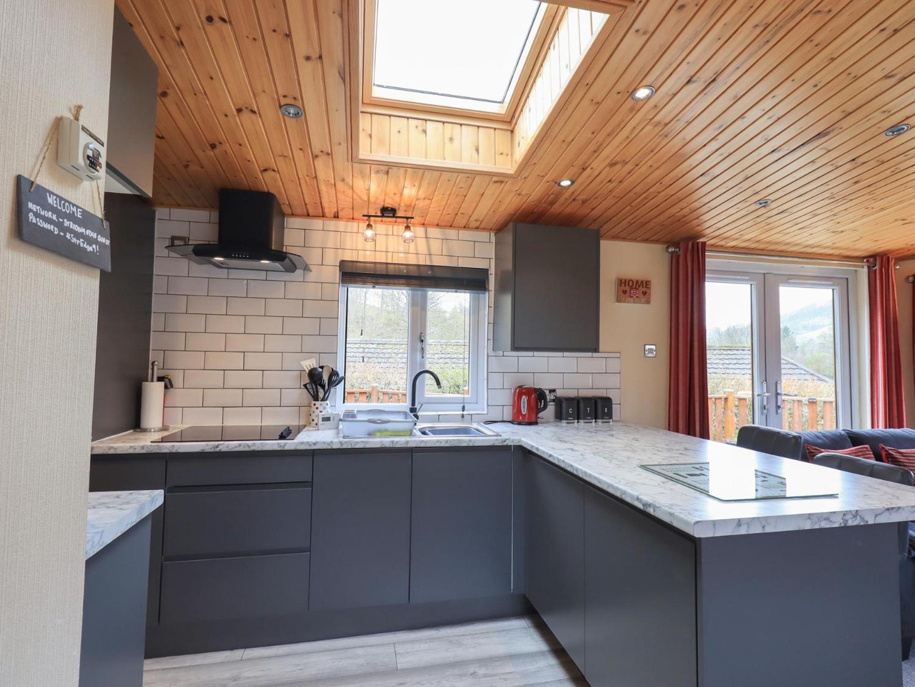 Striding Edge Lodge Windermere Bagian luar foto