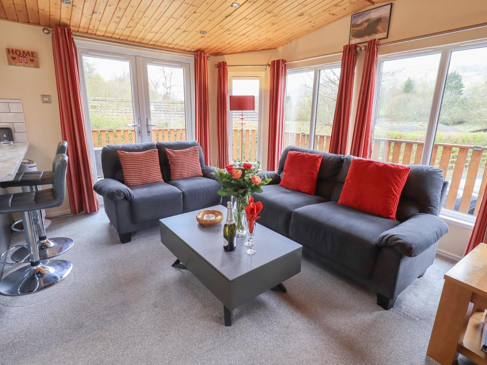 Striding Edge Lodge Windermere Bagian luar foto